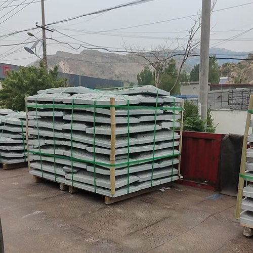 魯灰蘑菇石廠家